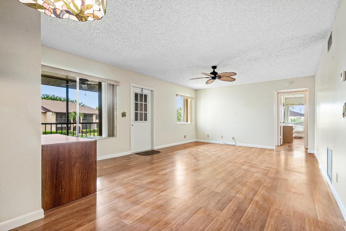 PINE RIDGE SOUTH IV CONDO - Residential