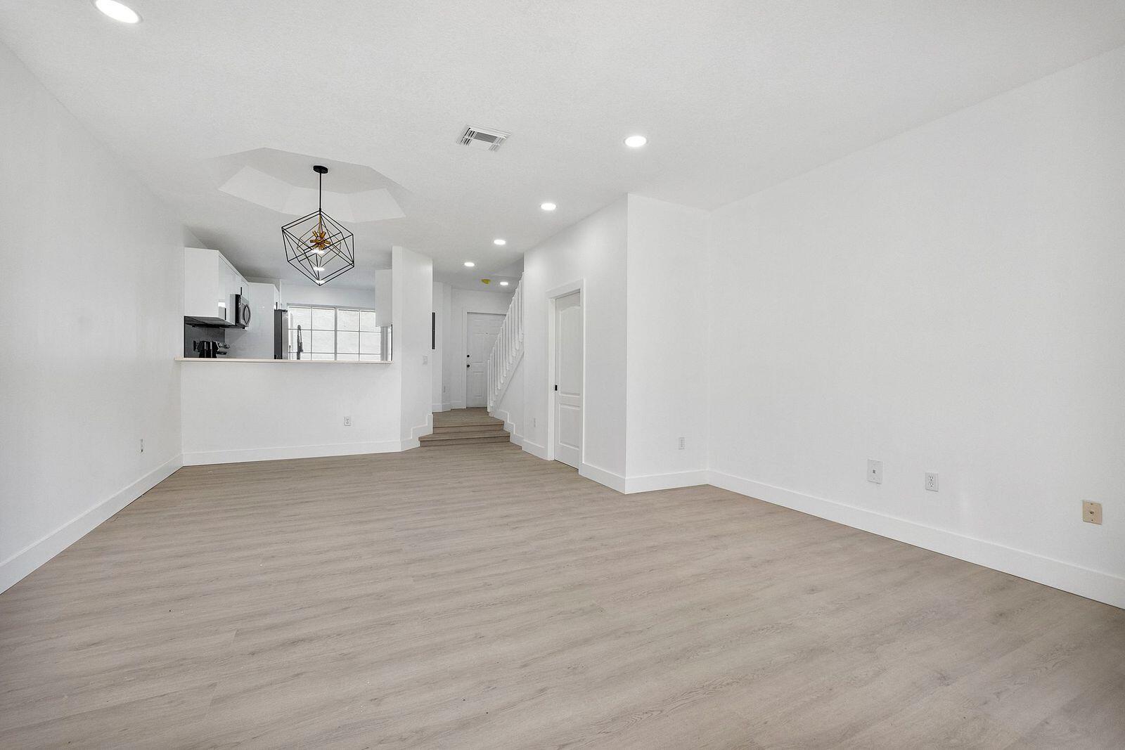 LES JARDINS CONDO - Residential