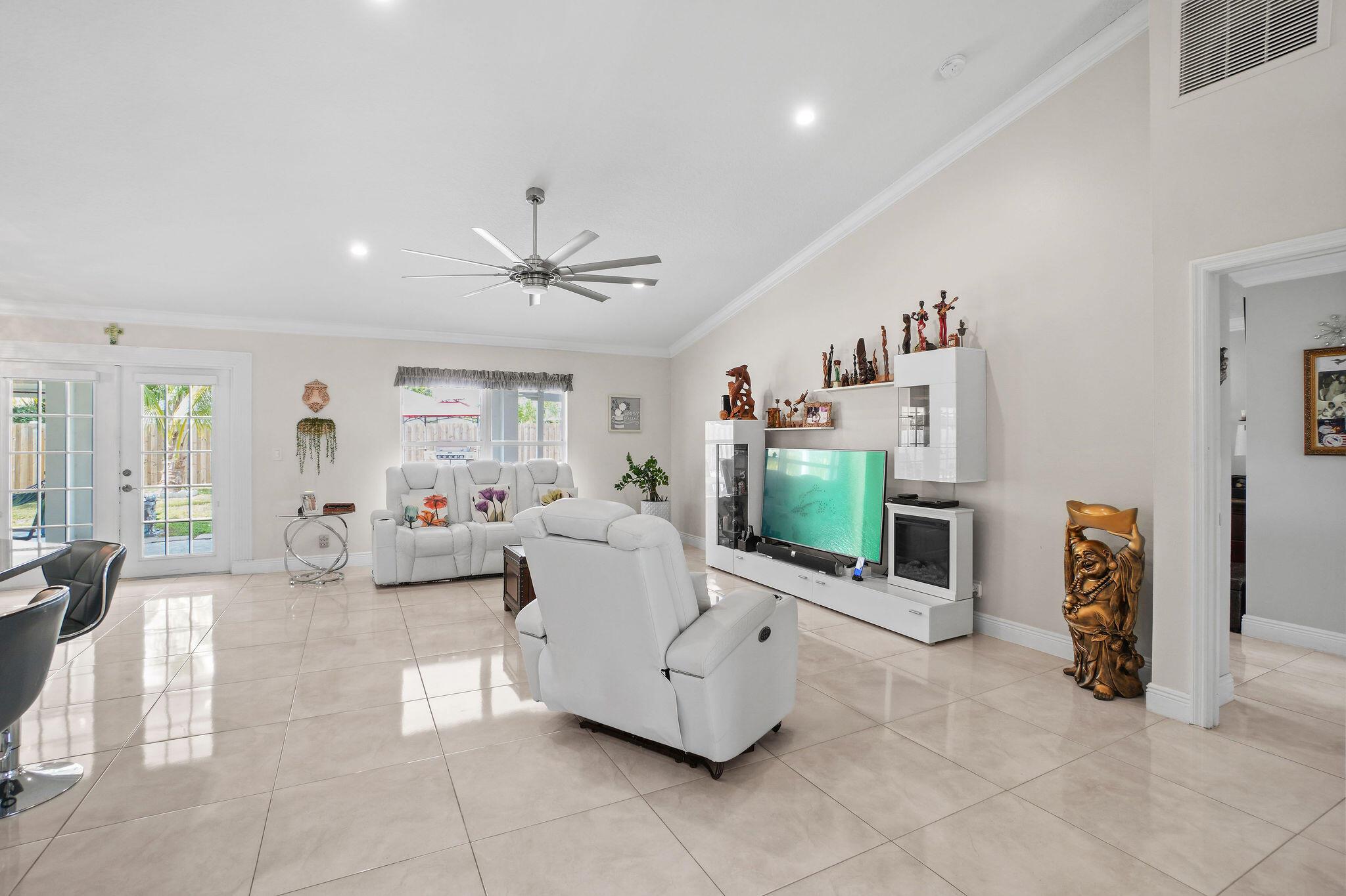 PORT ST LUCIE SECTION 15 - Residential