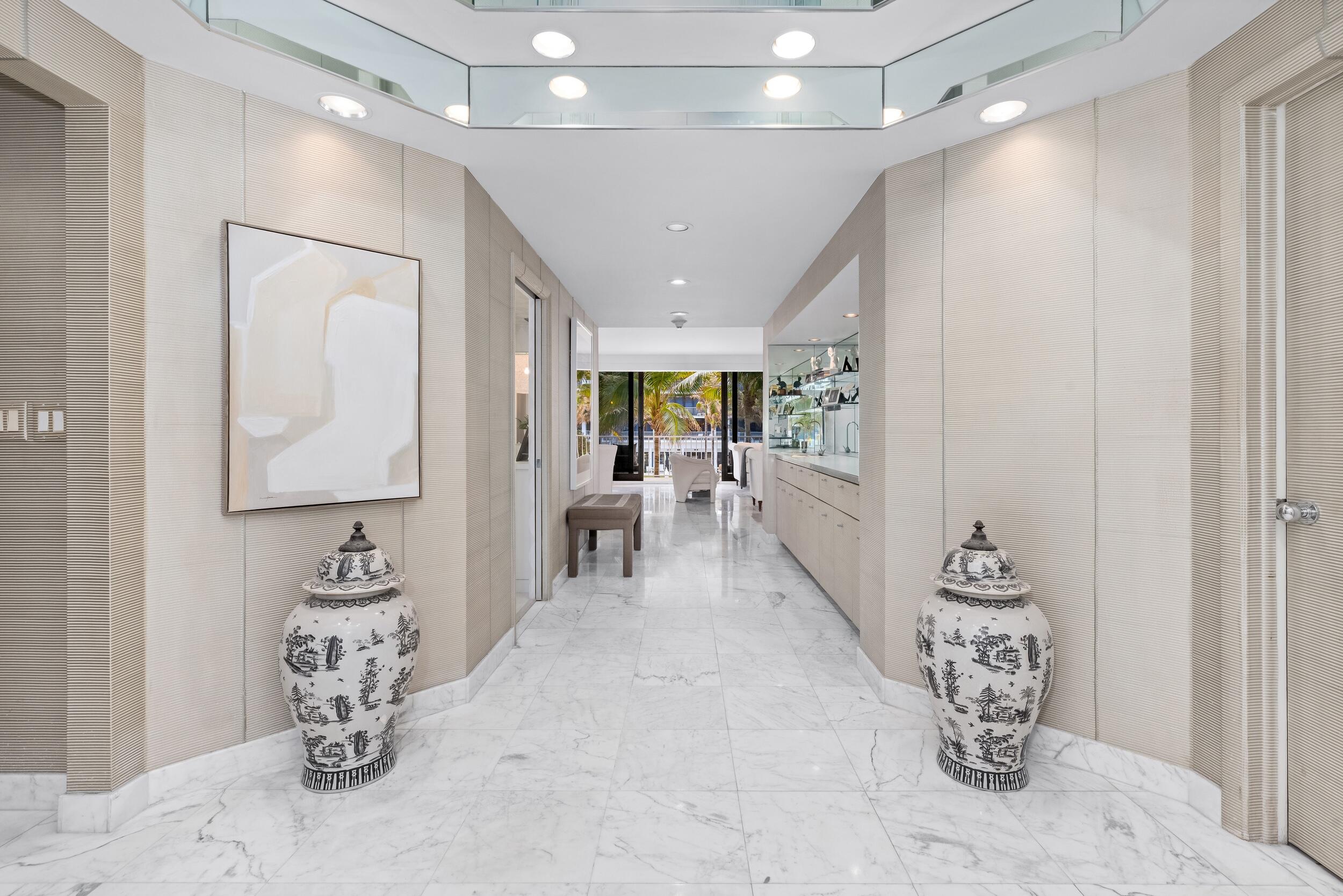 TWO THOUSAND CONDO - Residential