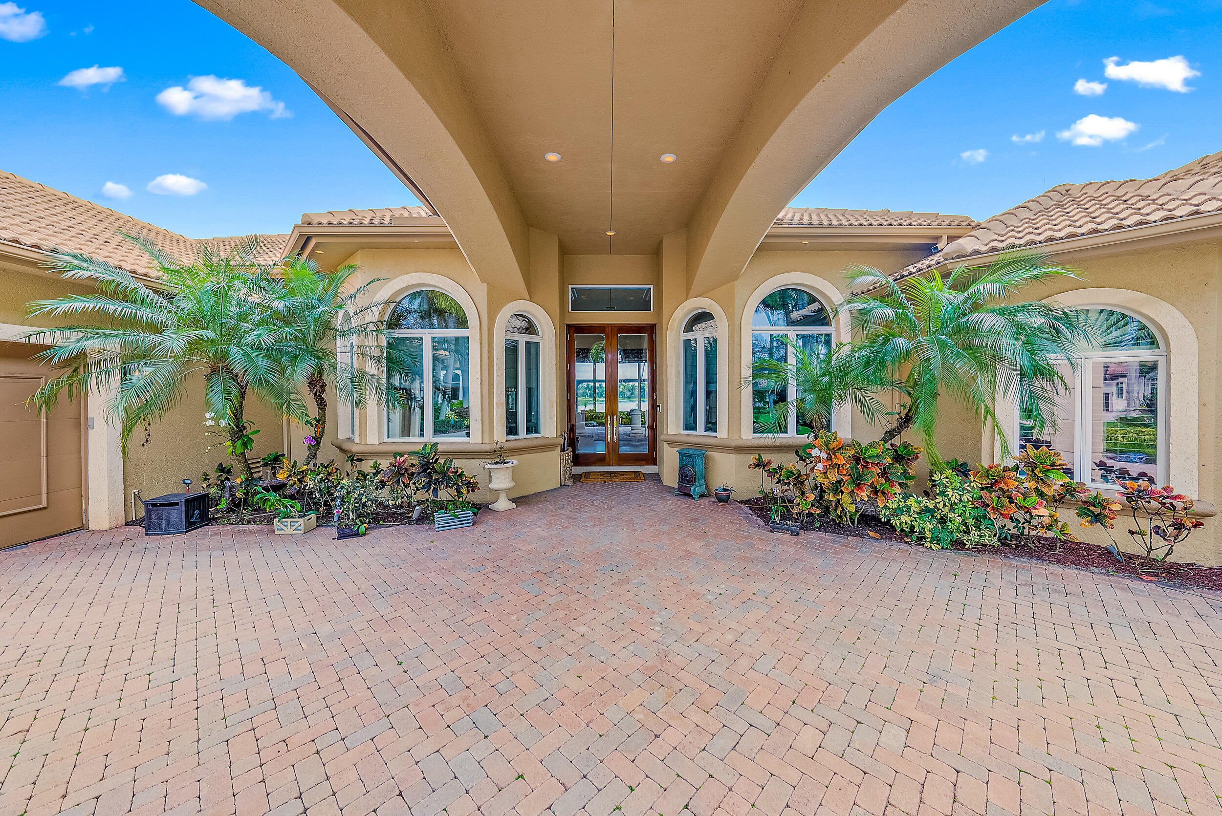 IBIS GOLF AND COUNTRY CLU - Residential