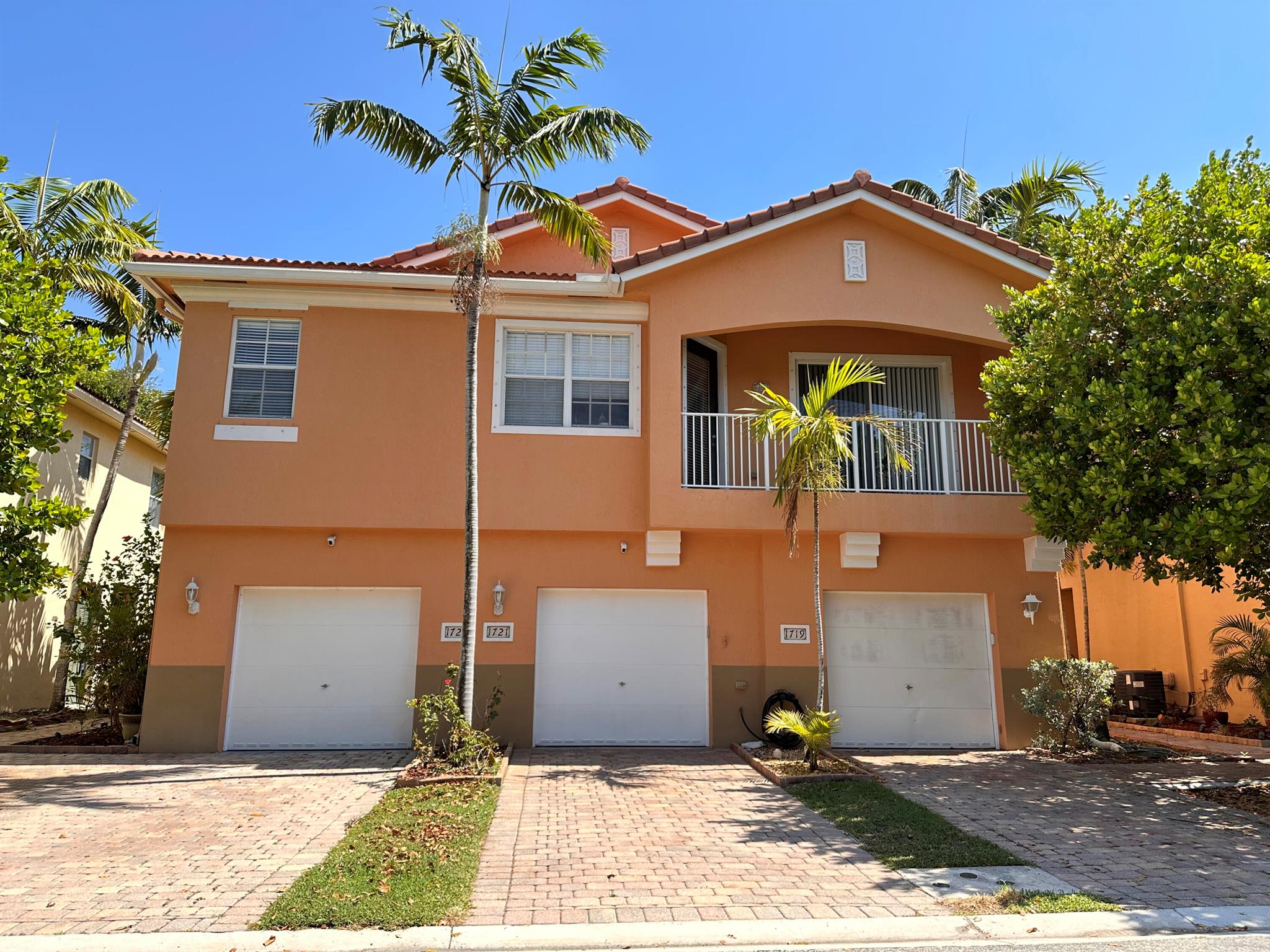 View Riviera Beach, FL 33404 townhome