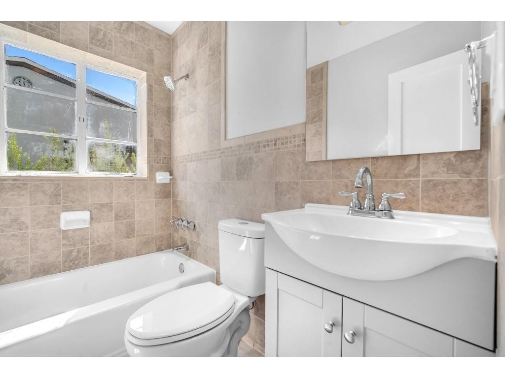 Hollywood Little Ranches - Residential Lease