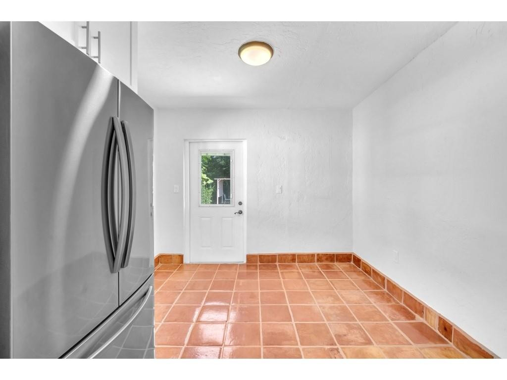 Hollywood Little Ranches - Residential Lease