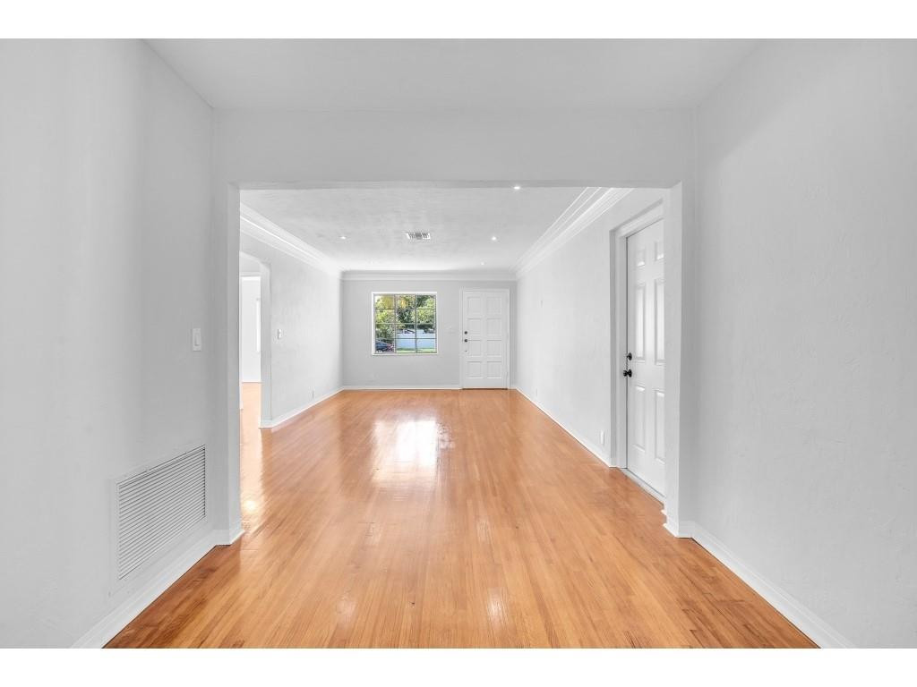 Hollywood Little Ranches - Residential Lease