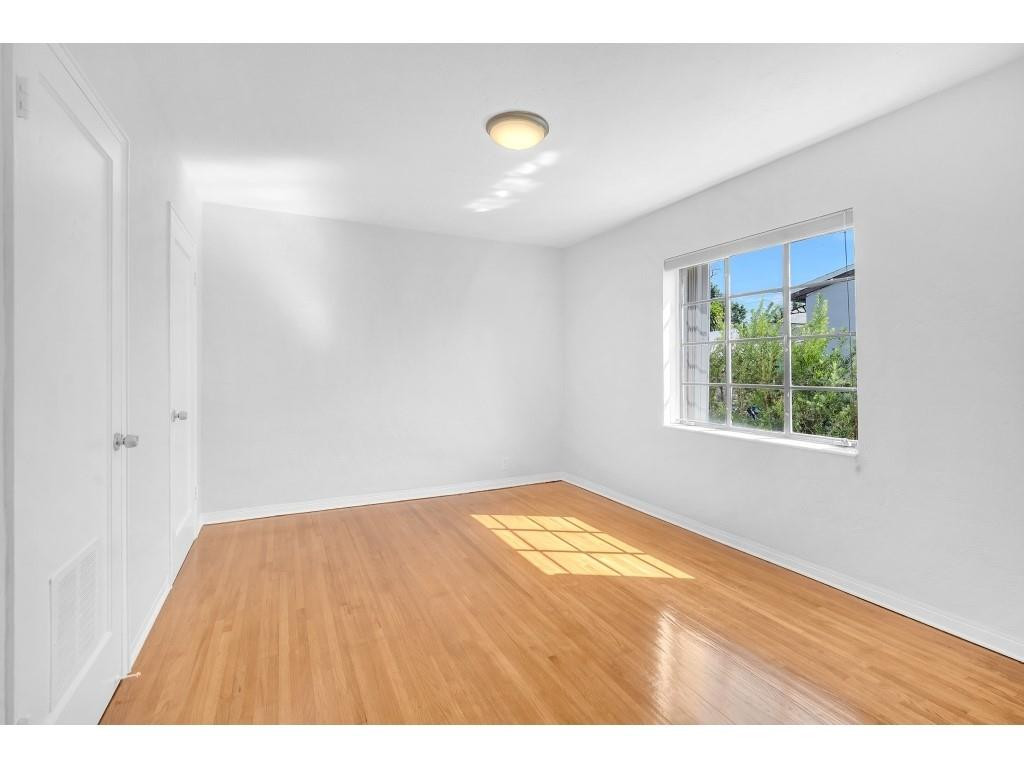 Hollywood Little Ranches - Residential Lease