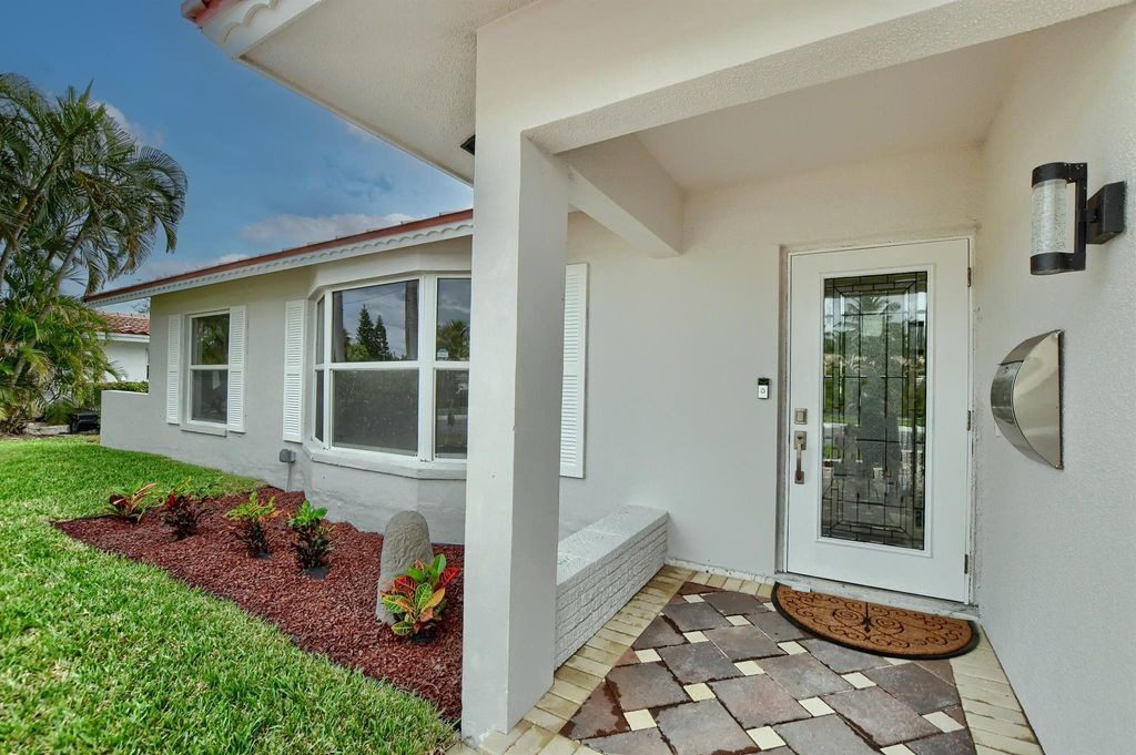 Photo of 800 W Camino Real Real, Boca Raton, FL 33486 (MLS # R11128215)
