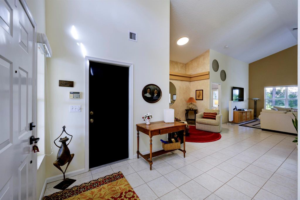 Photo of 130 Bent Tree Drive, Palm Beach Gardens, FL 33418 (MLS # R10959564)