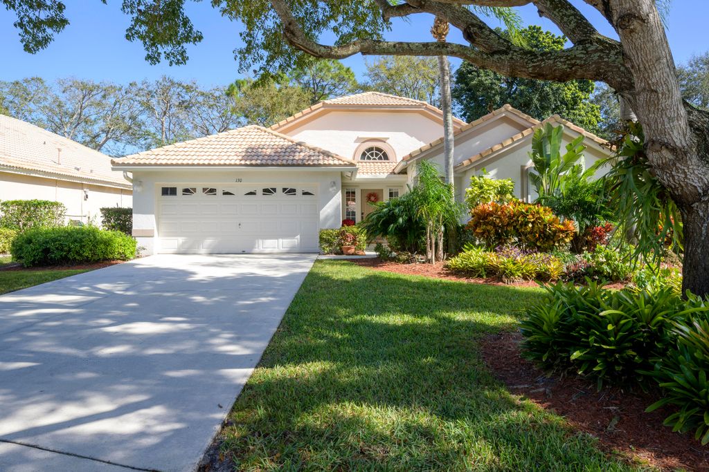 Photo of 130 Bent Tree Drive, Palm Beach Gardens, FL 33418 (MLS # R10959564)