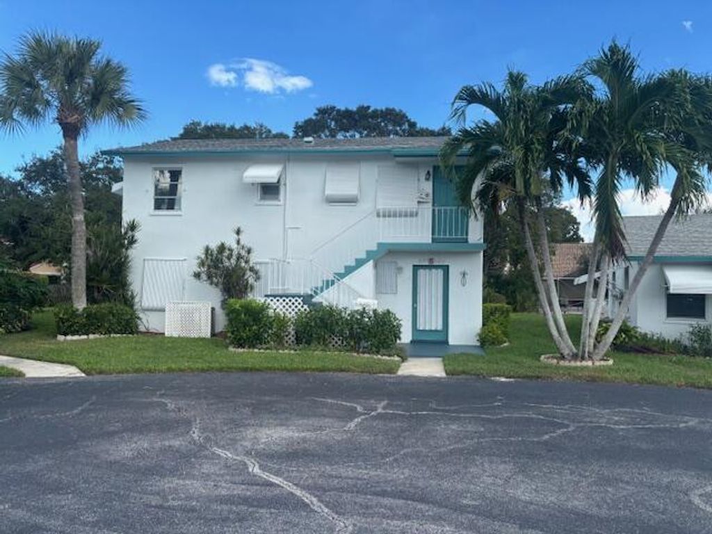 Photo of 10162 N Meridian Way N #6, Palm Beach Gardens, FL 33410 (MLS # R11140541)