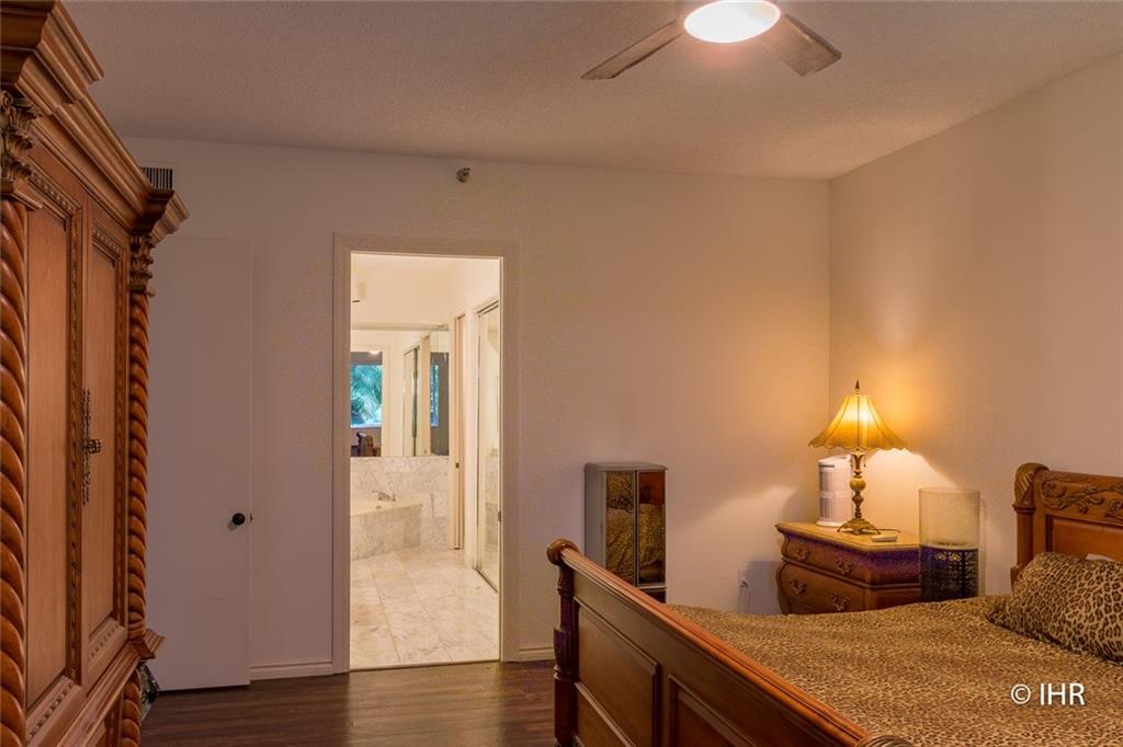 CLUBSIDE POINT - Residential