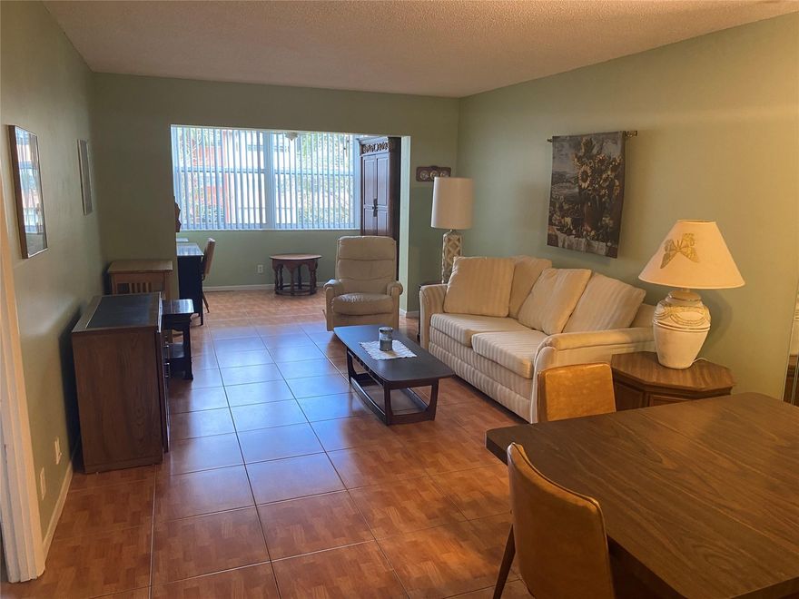 GREAT FIND -SUPER CUTE. TONS OF CLOSETS. PATIO HAS BEEN ENCLOSED AND MAKES THE LIVING AREA​​‌​​​​‌​‌​​​‌‌​​​‌‌‌​​‌​​‌‌​​​​ HUGE.