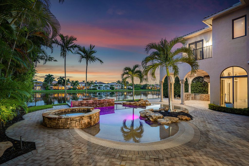 Photo of 9620 Bridgebrook Drive, Boca Raton, FL 33496 (MLS # R10931917)