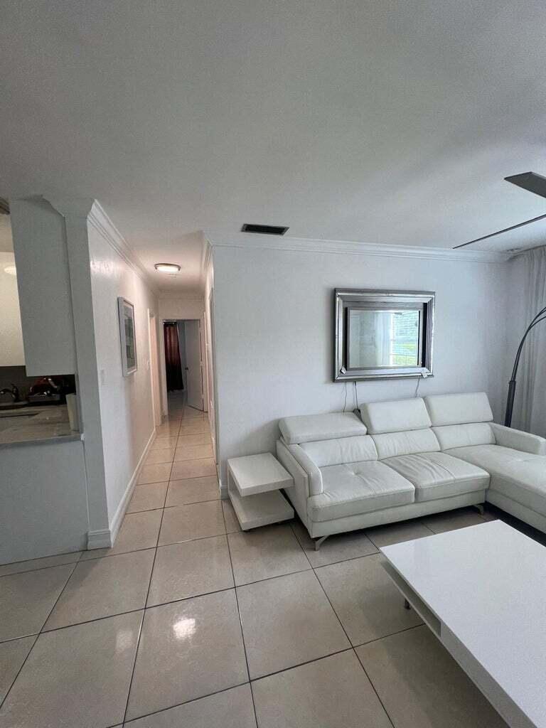 299 SW 7th Street 110