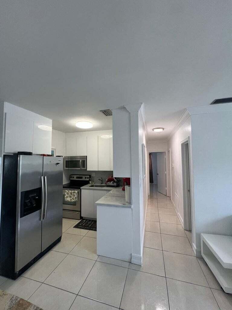 299 SW 7th Street 110