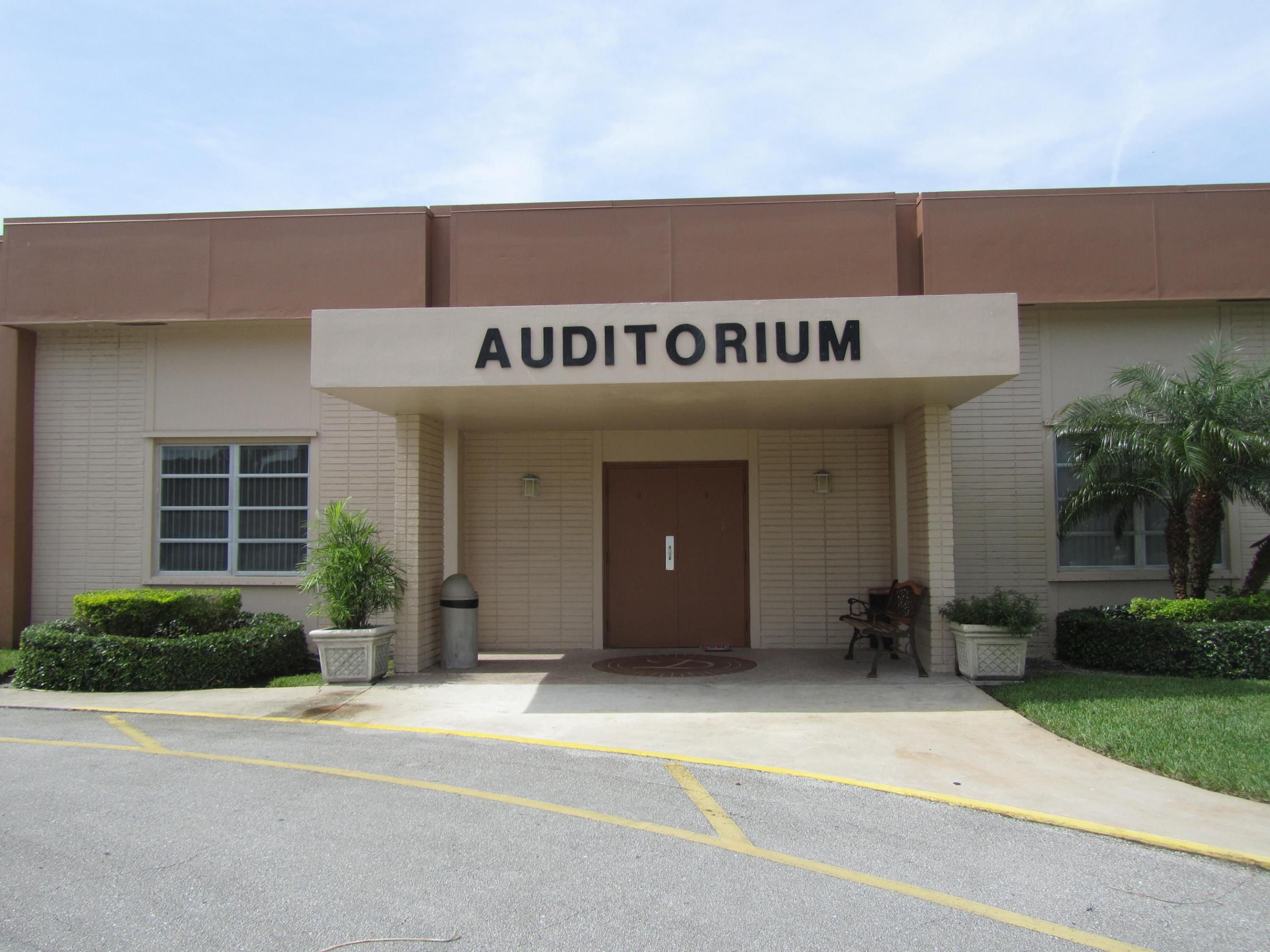 Cresthaven - Residential