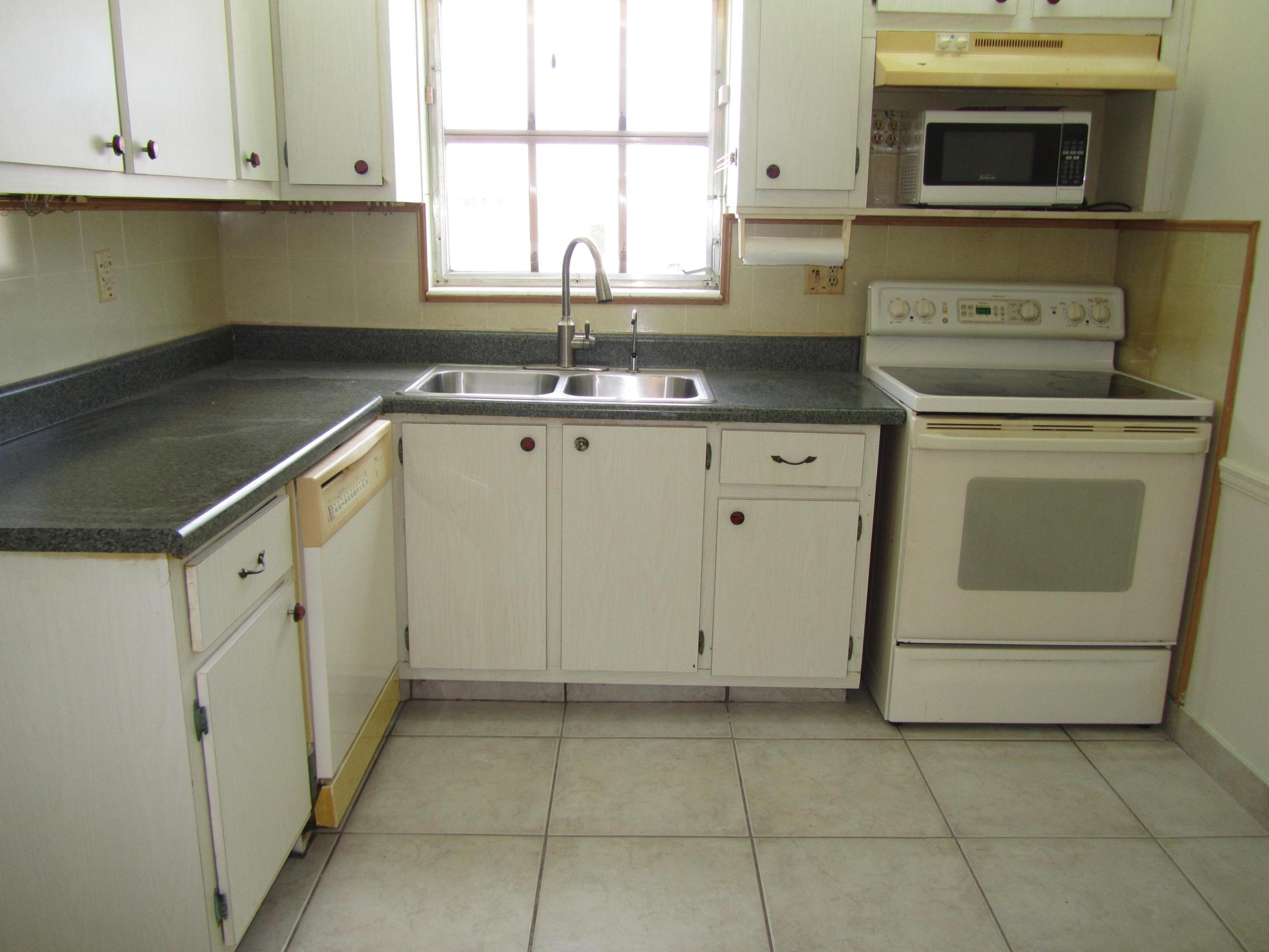 Cresthaven - Residential