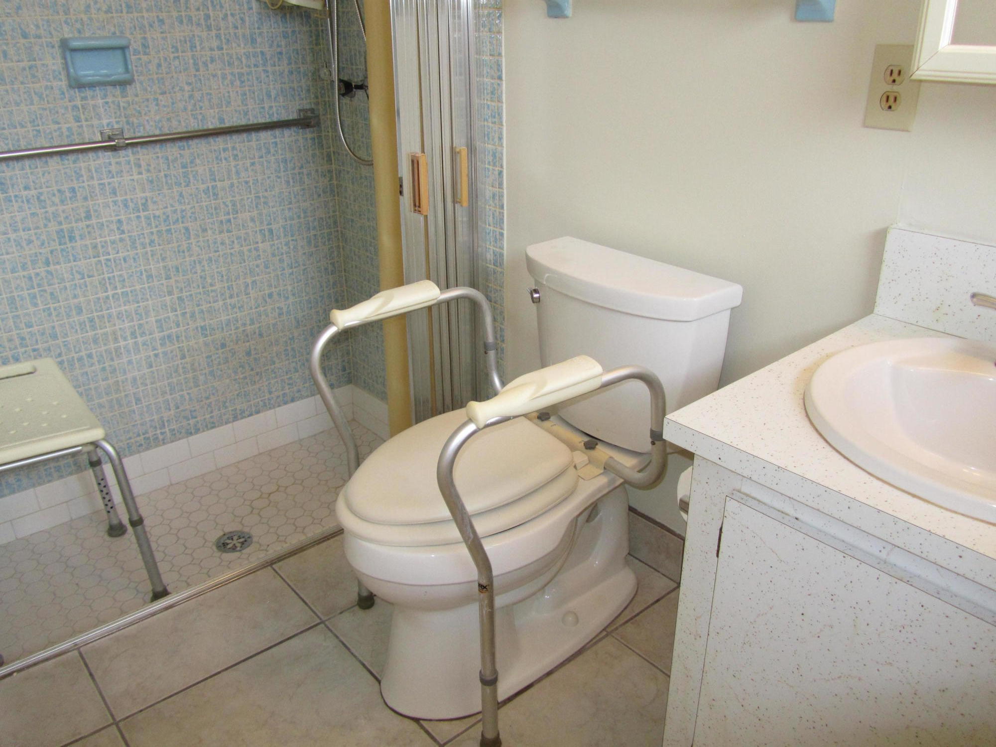 Cresthaven - Residential