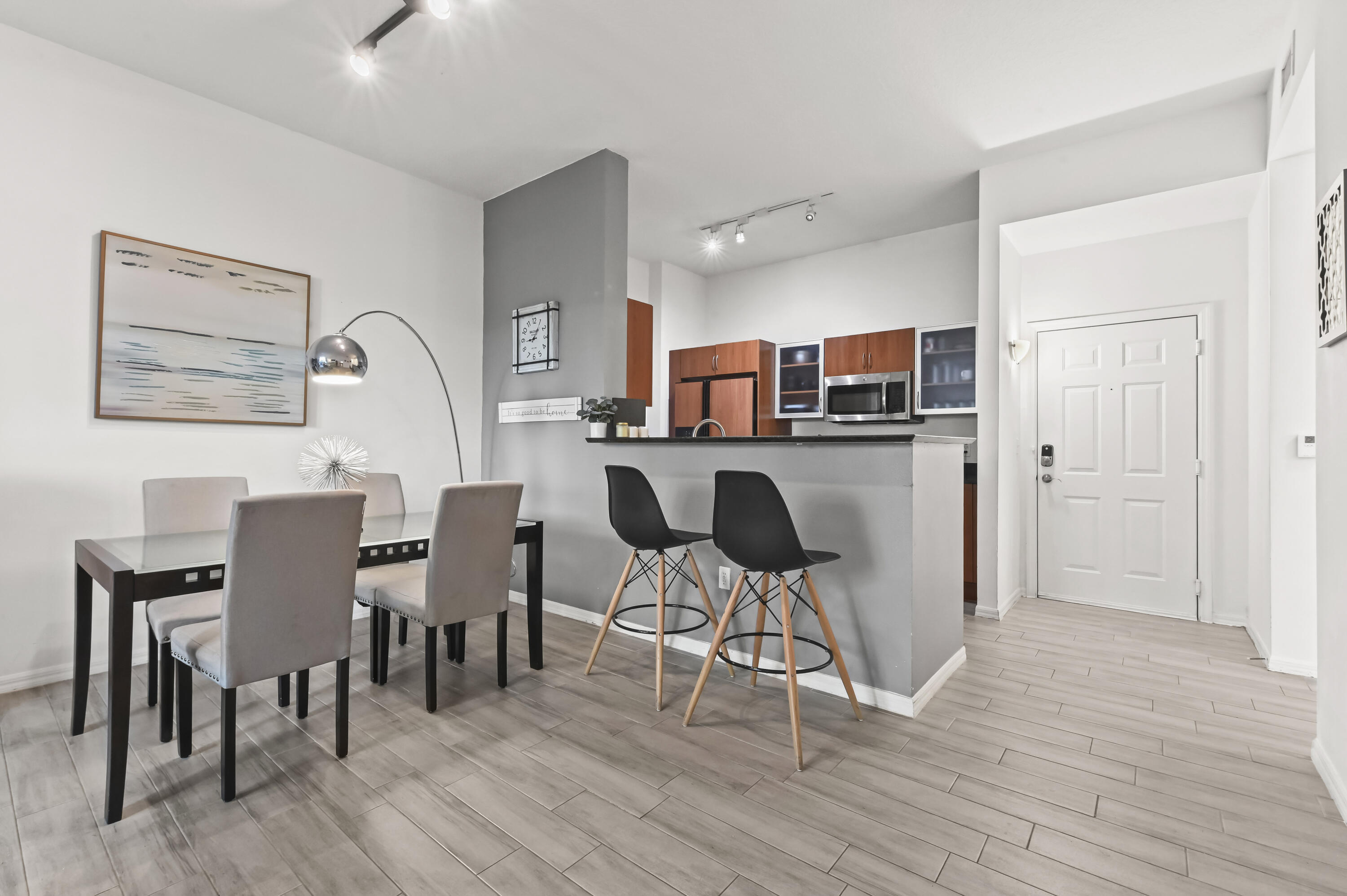 MOORINGS AT LANTANA CONDO - Residential