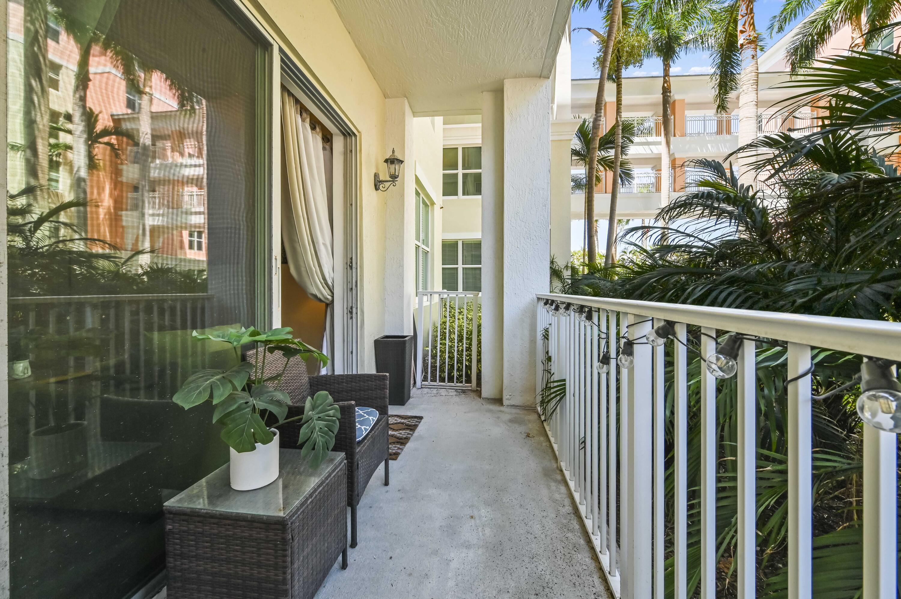MOORINGS AT LANTANA CONDO - Residential