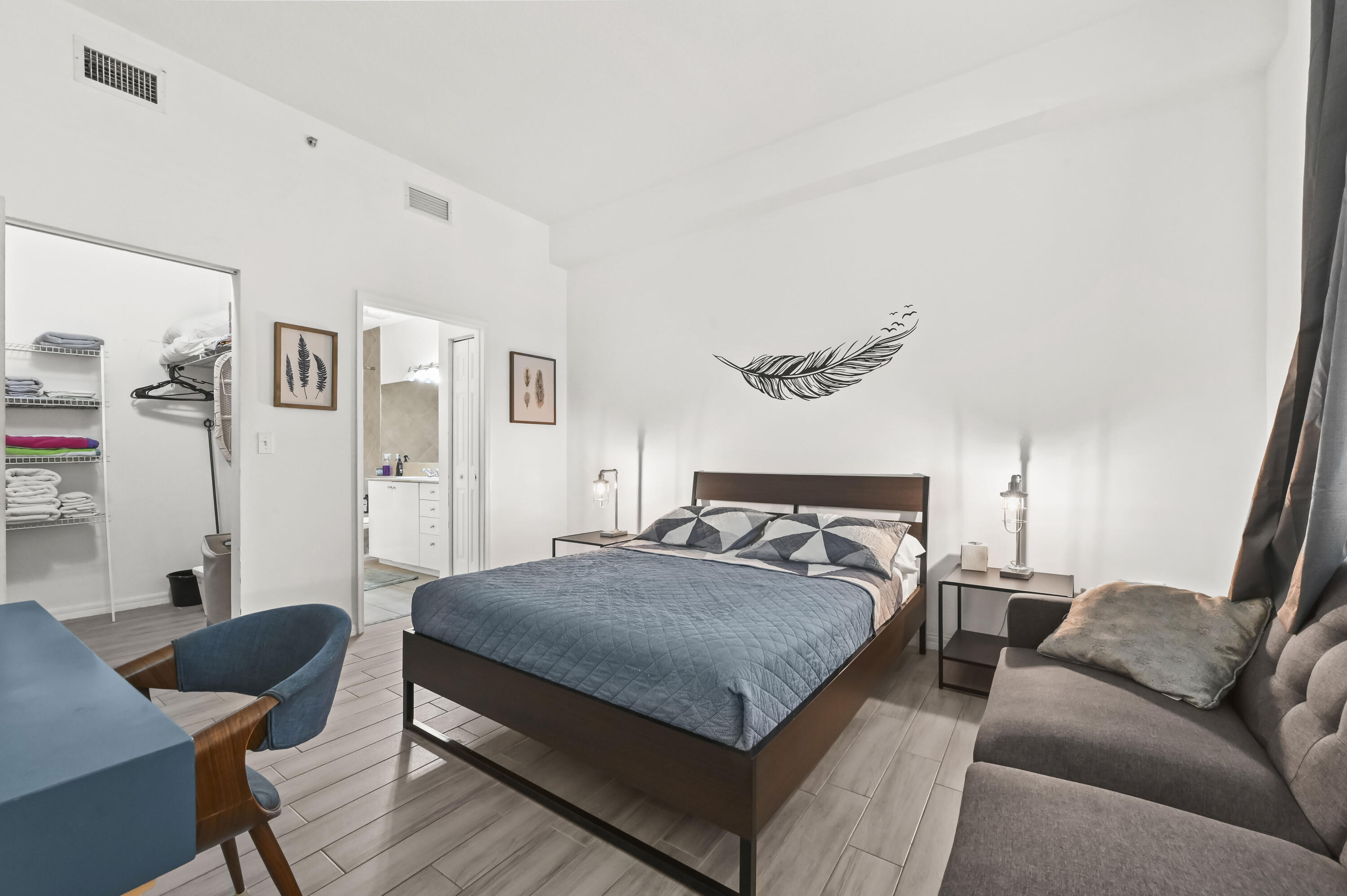 MOORINGS AT LANTANA CONDO - Residential