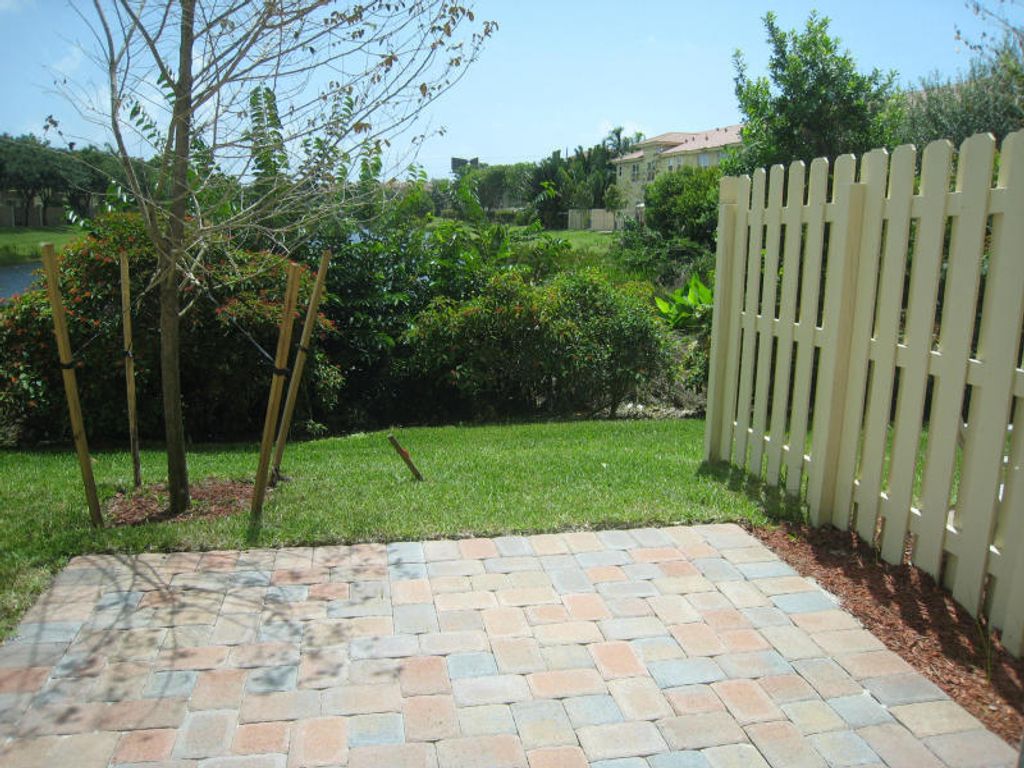Photo of 138 Monterey Bay Drive, Boynton Beach, FL 33426 (MLS # B26033197)