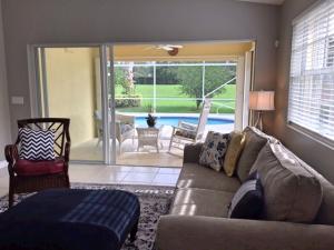 VILLAGEWALK OF WELLINGTON 4 - Residential Lease