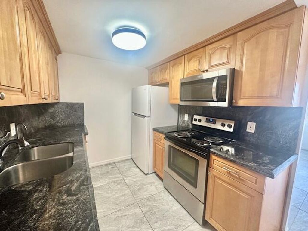 Photo of 1067 Cornwall D, Boca Raton, FL 33434 (MLS # B26007933)