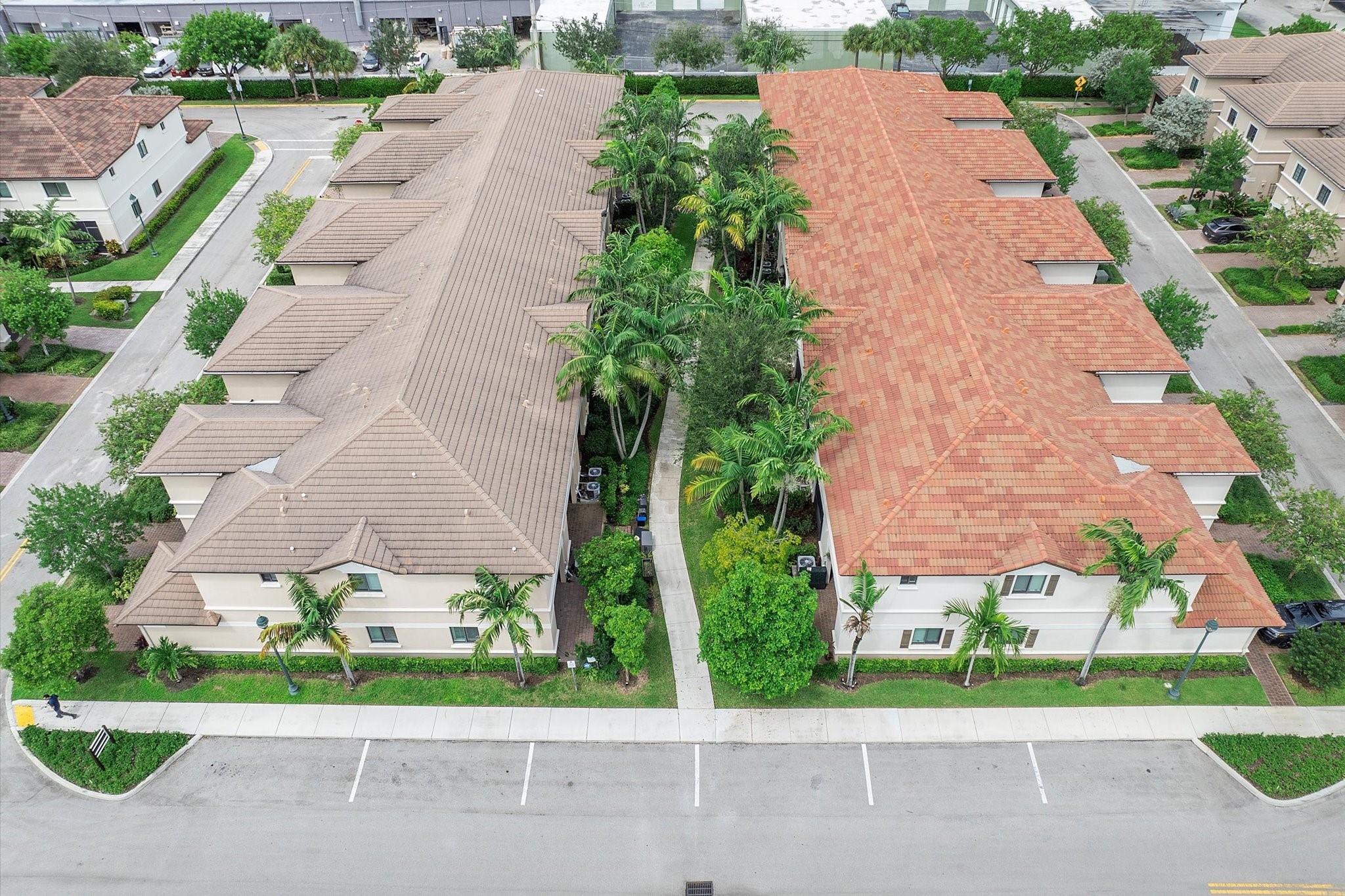 EASTSIDE VILLAGE of Oakla - Residential