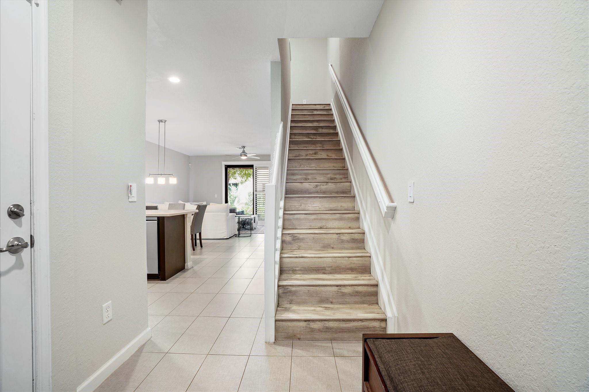 EASTSIDE VILLAGE of Oakla - Residential
