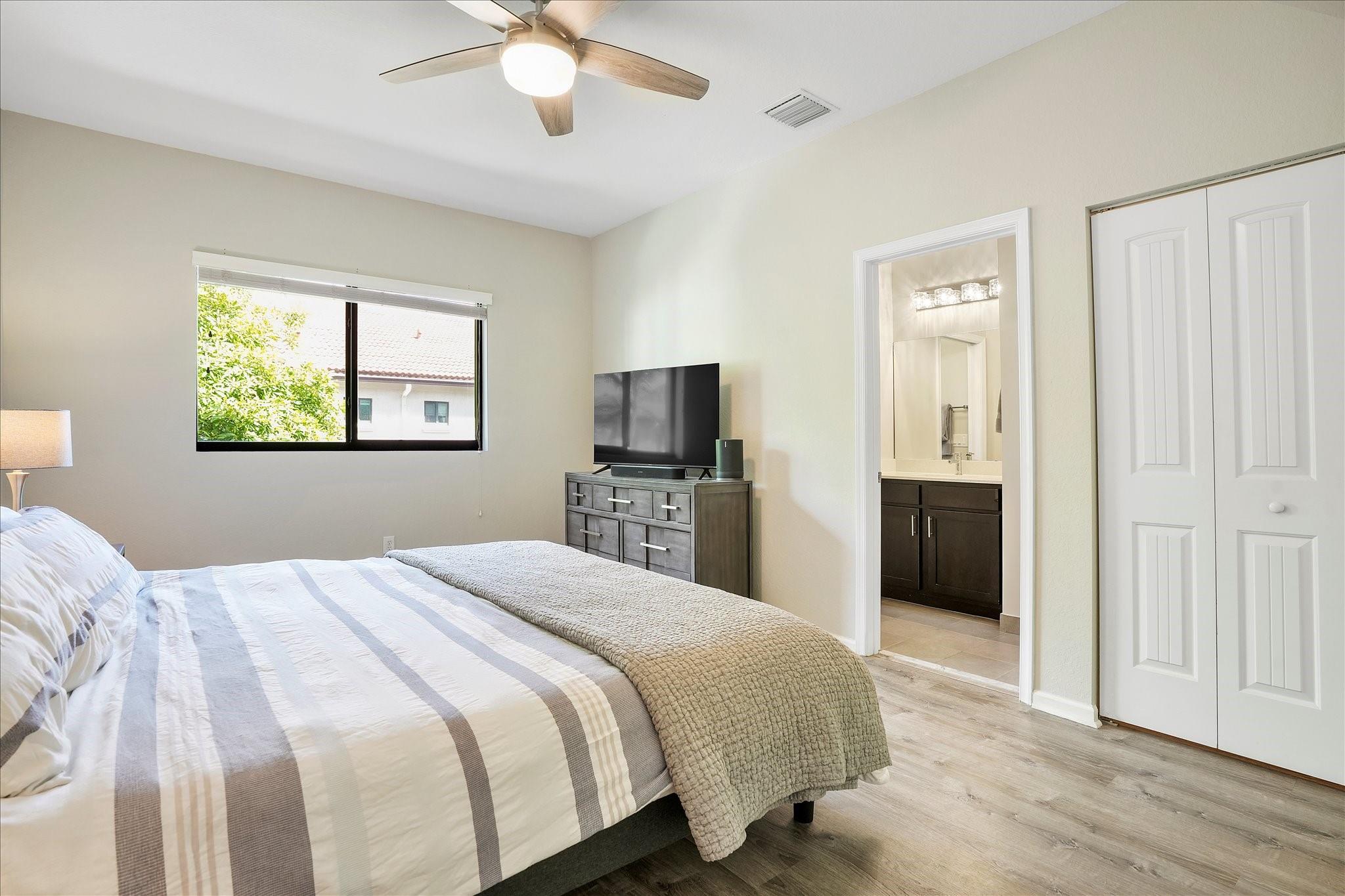 EASTSIDE VILLAGE of Oakla - Residential