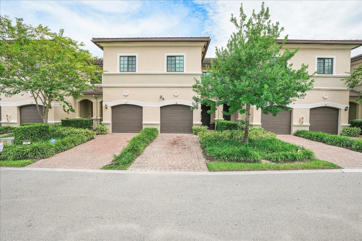 4212 N Dixie Highway 36