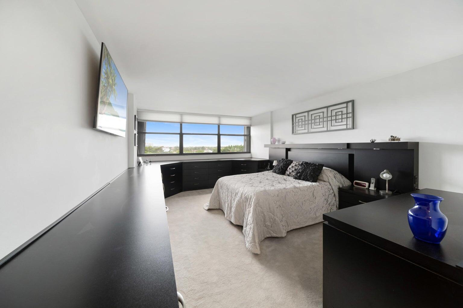 PORTA BELLA EAST AND PORTA BELLA SOUTHWEST CONDO A - Residential Lease