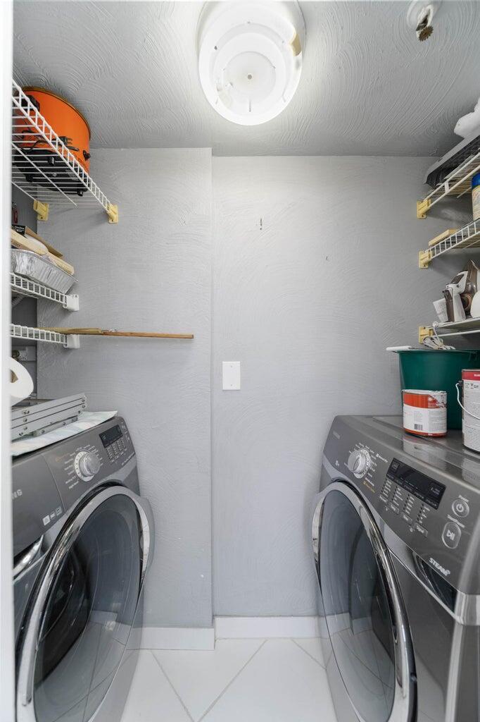 PORTA BELLA EAST AND PORTA BELLA SOUTHWEST CONDO A - Residential Lease