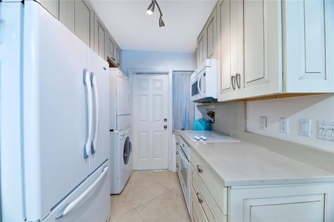 Tiny photo for 1021 Hillsboro Mile #G1, Hillsboro Beach, FL 33062 (MLS # F10546558)