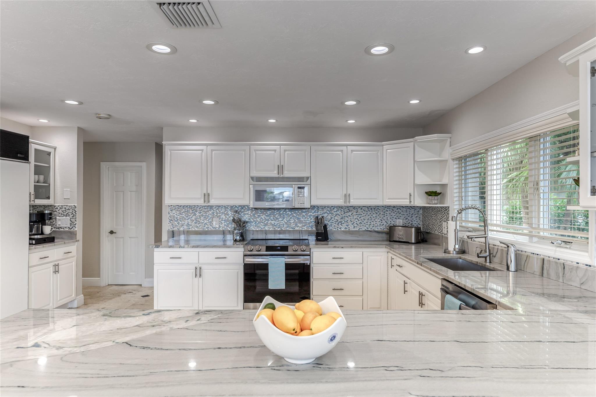 SUNRISE KEY - Residential Lease