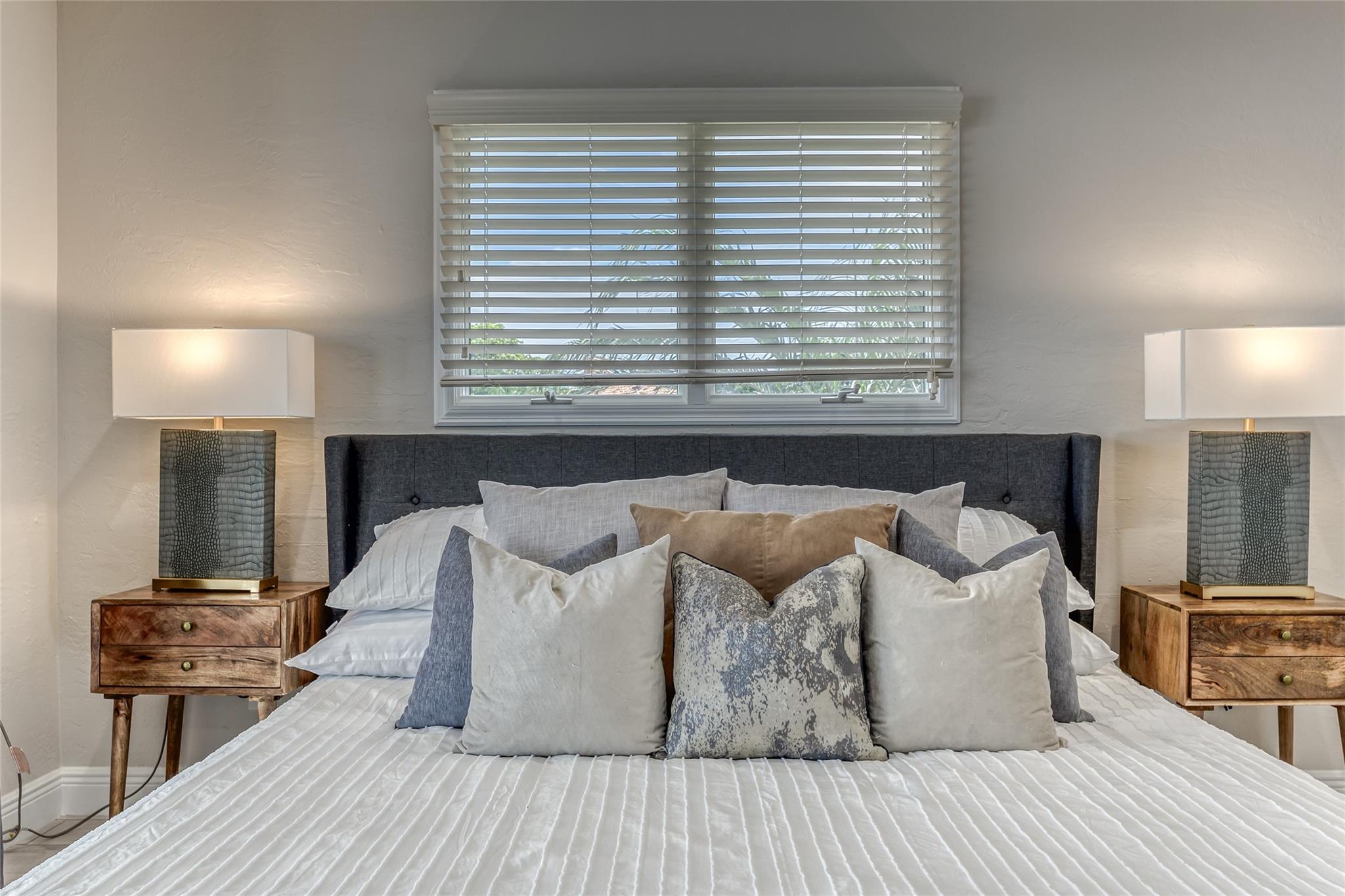 SUNRISE KEY - Residential Lease