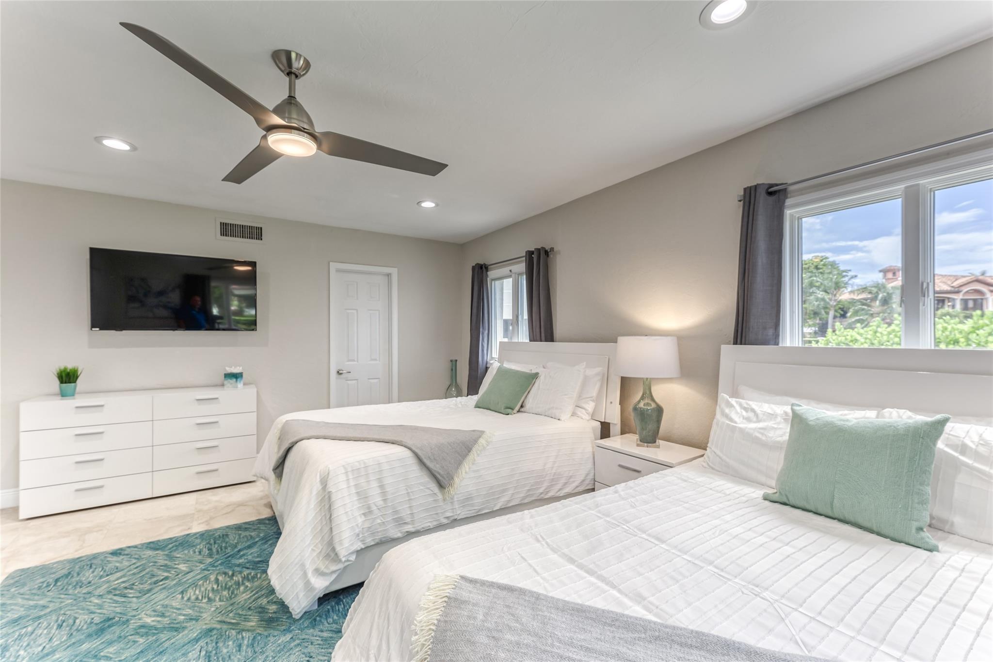 SUNRISE KEY - Residential Lease