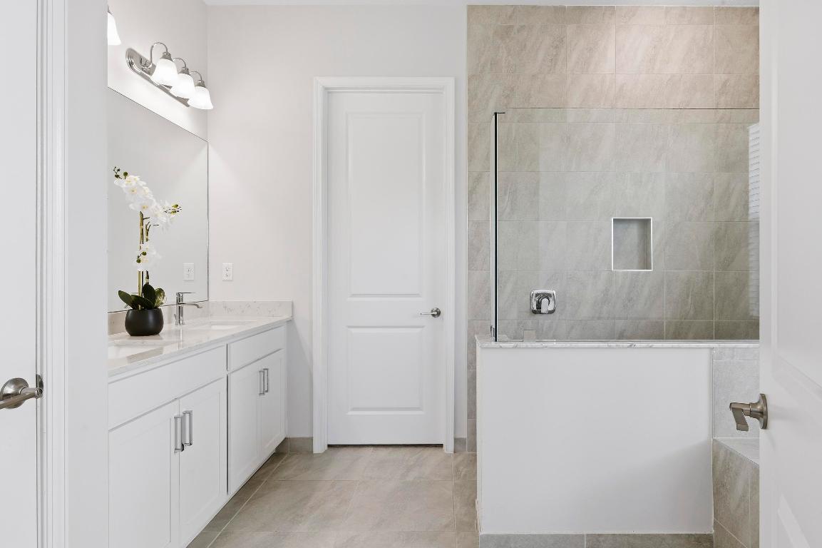 CRESTWOOD NORTH - Residential