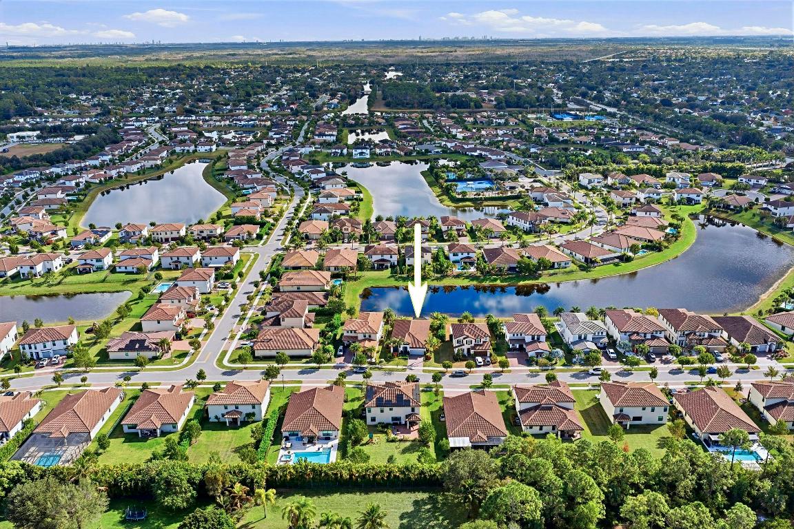 CRESTWOOD NORTH - Residential