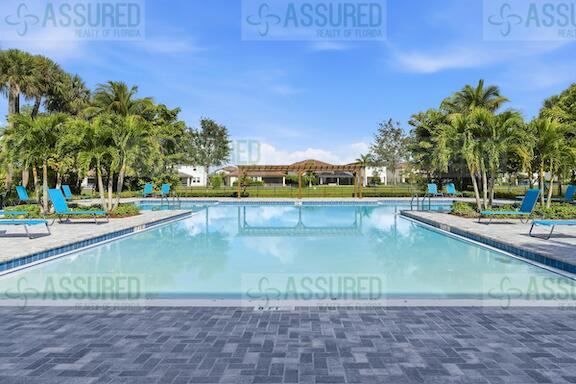 CRESTWOOD NORTH - Residential