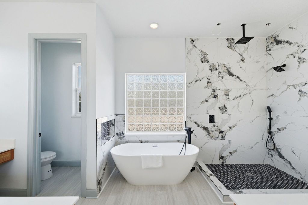 Photo of 4873 NE 64th Avenue, Silver Springs, FL 34488 (MLS # F10556795)