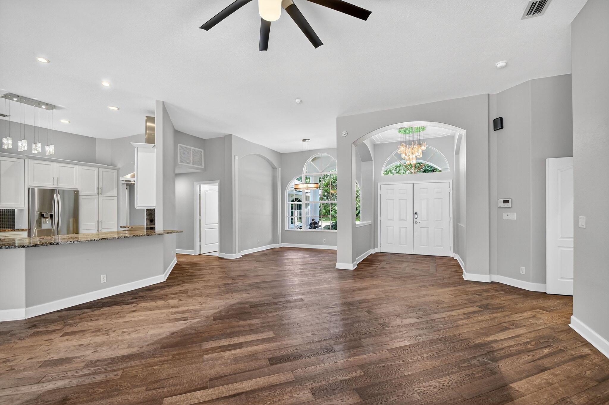 LOXAHATCHEE LAKES - Residential