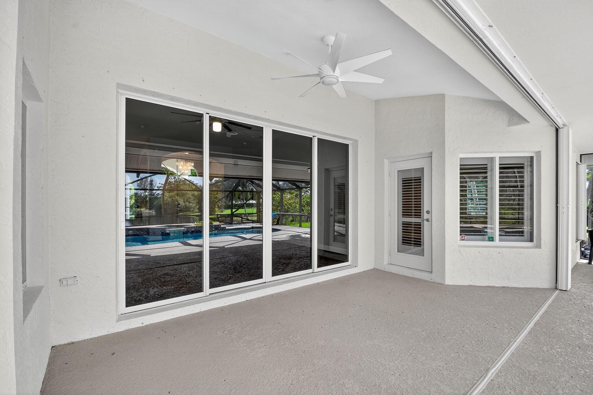 LOXAHATCHEE LAKES - Residential