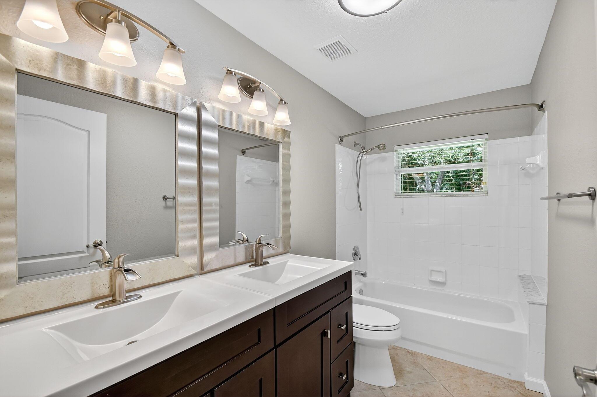 LOXAHATCHEE LAKES - Residential