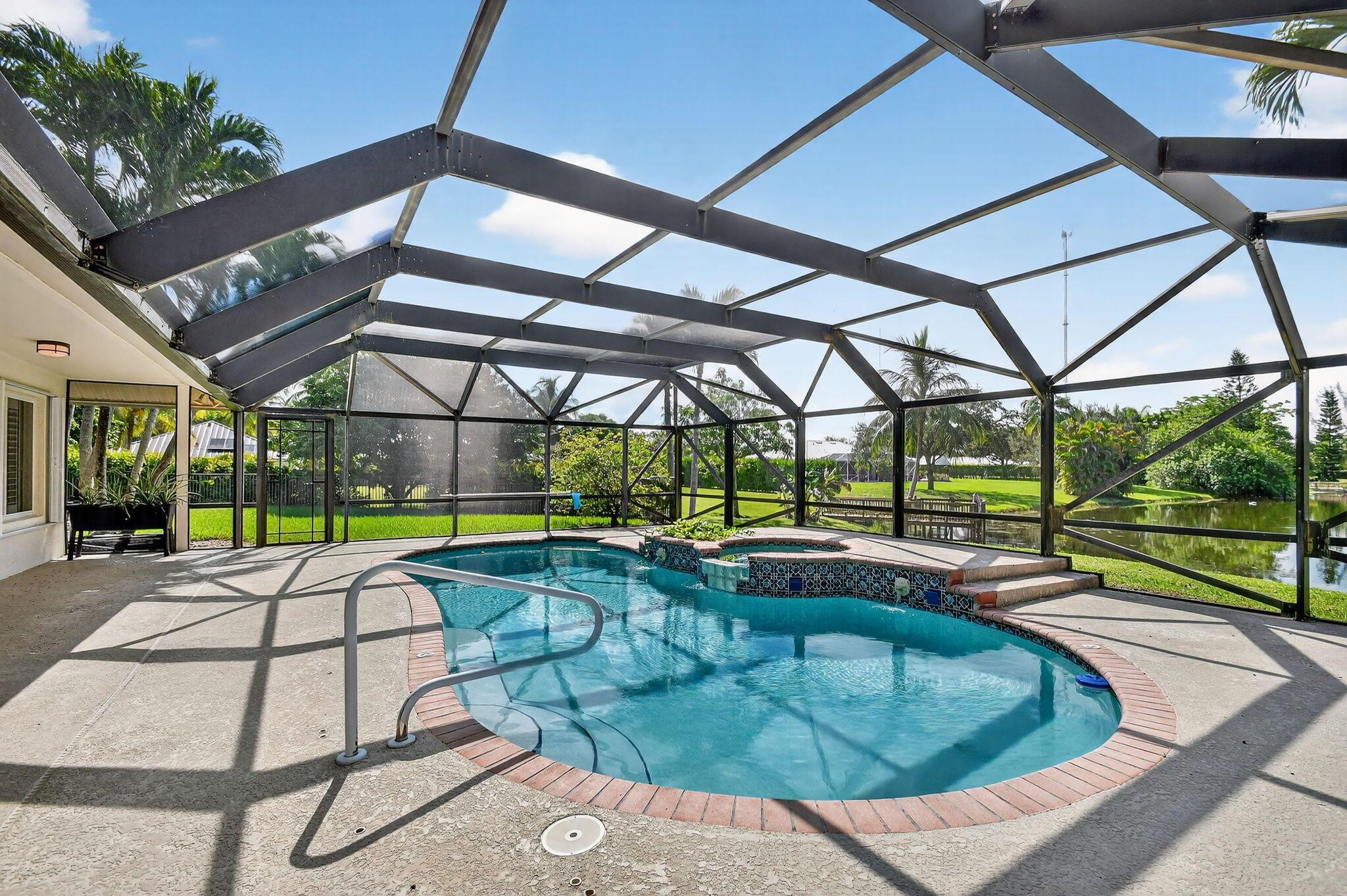 LOXAHATCHEE LAKES - Residential