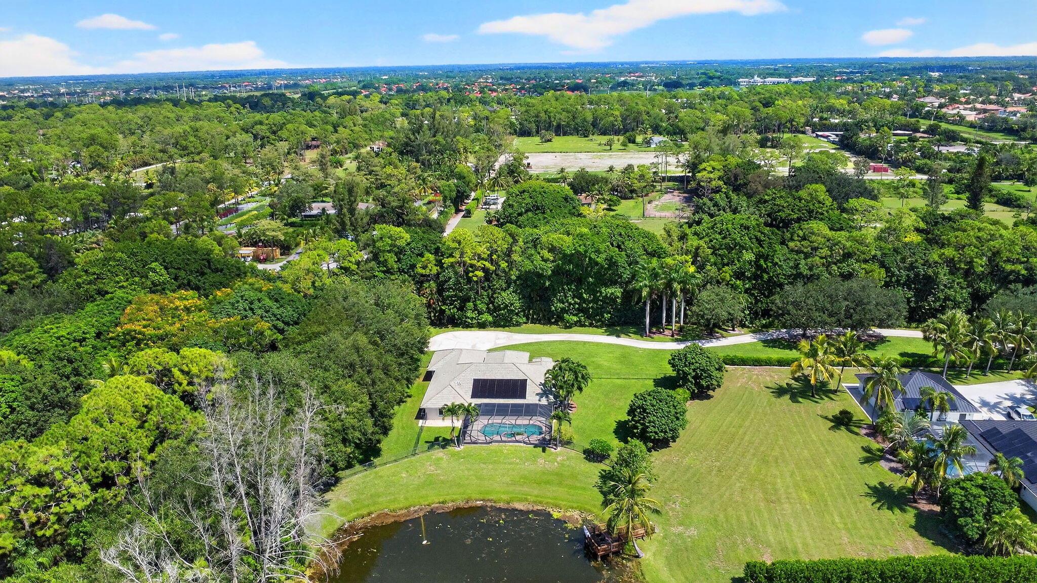 LOXAHATCHEE LAKES - Residential