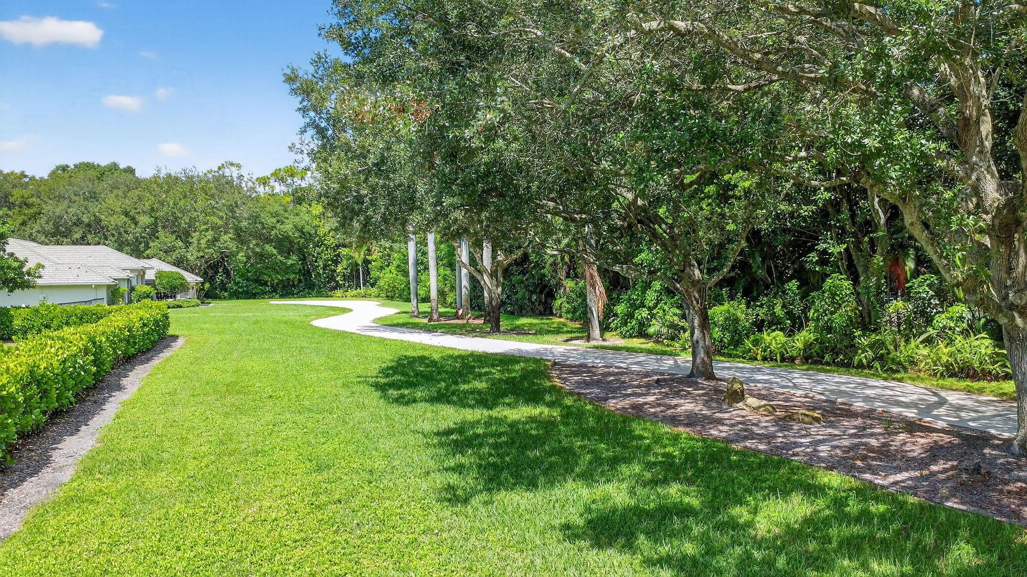 LOXAHATCHEE LAKES - Residential