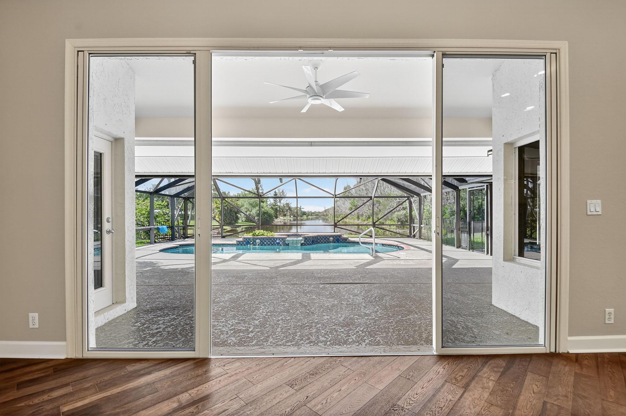 LOXAHATCHEE LAKES - Residential