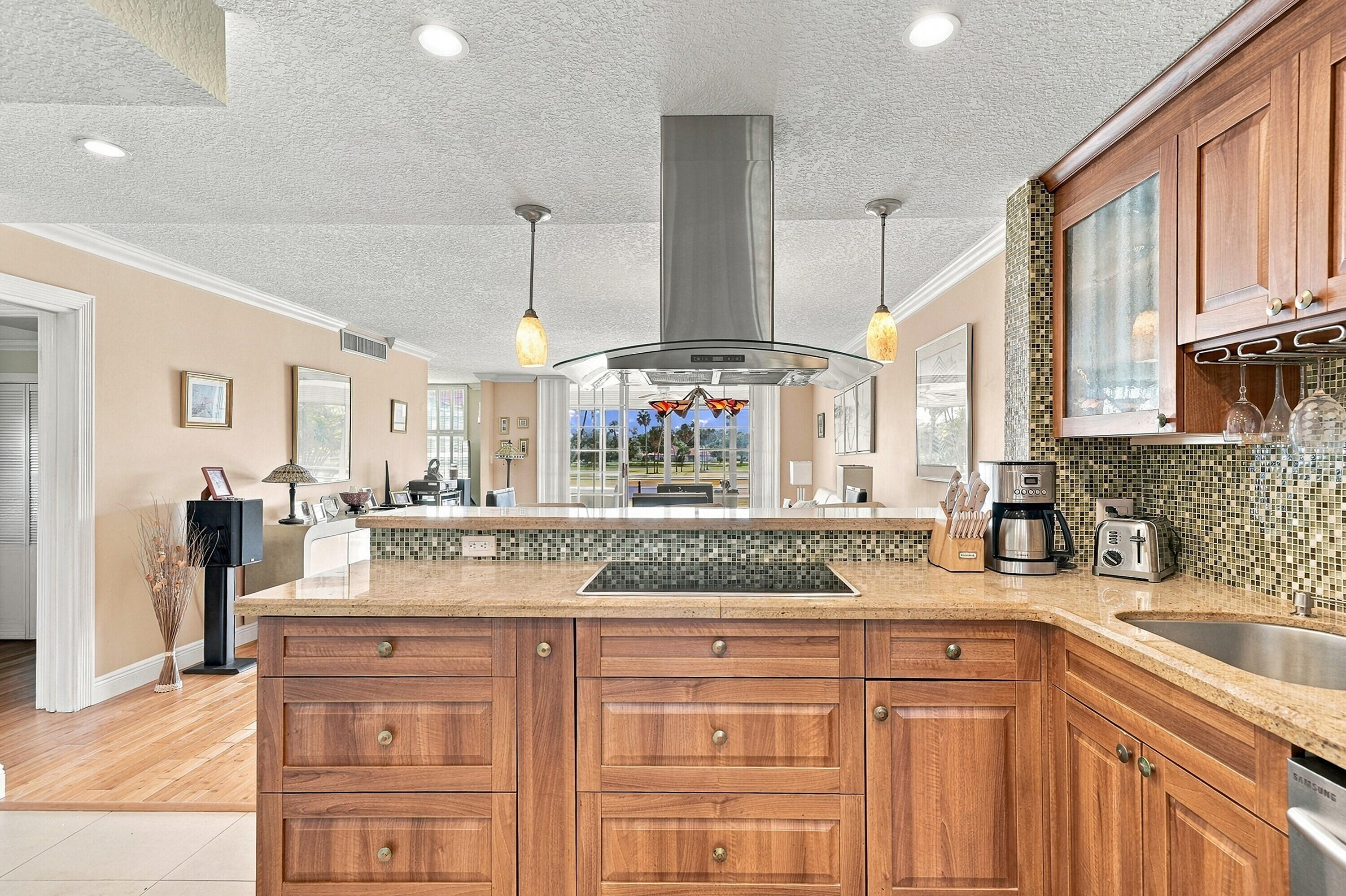 3980 Oaks Clubhouse Drive 212